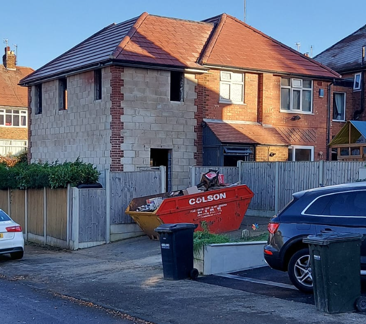 Roof tiles installation